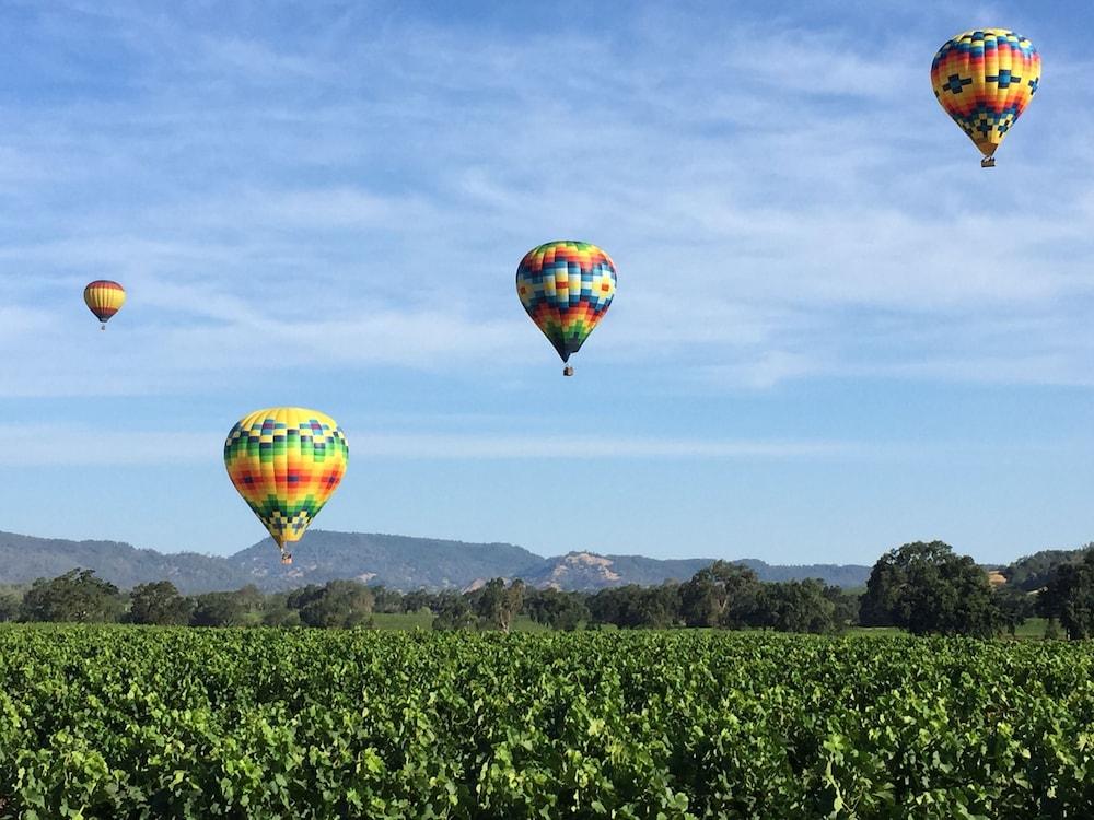 Napa Valley Hotel&Suites Exterior foto